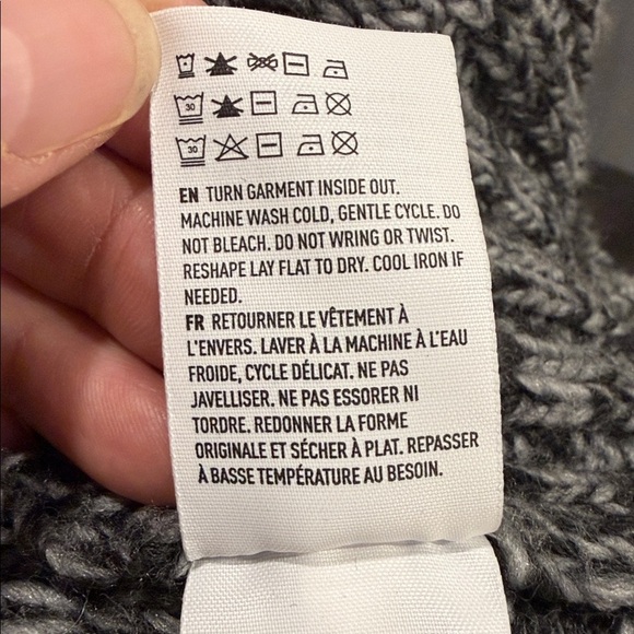 American Eagle Outfitters Fair Isle Nordic Cozy Winter Knit Jegging Sweater - Picture 9 of 11